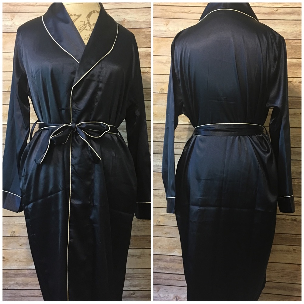 Navy silky polyester robe with white piping XL