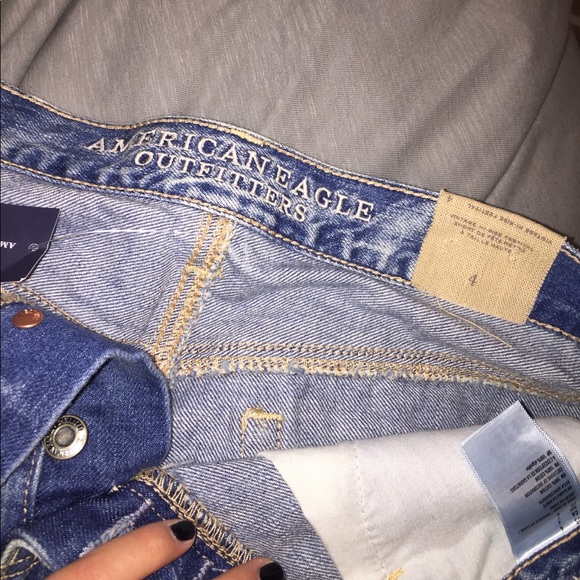 BRAND NEW American Eagle Shorts - Picture 3 of 5