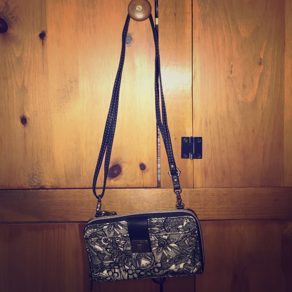 Sakroots Artist Circle Large Smartphone Crossbody