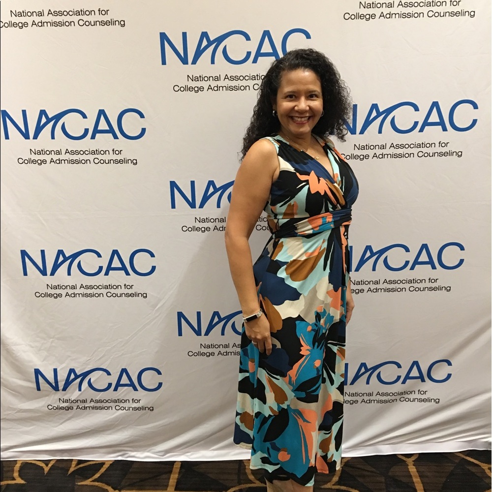 Meet your Posher, Tania