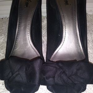 Fioni for Payless Bow Peep Toe Heels