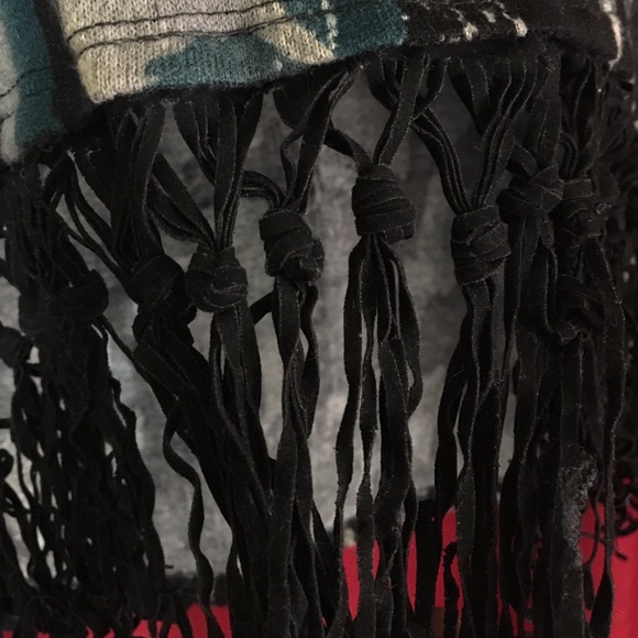 Boho fringe crop top! - Picture 4 of 5