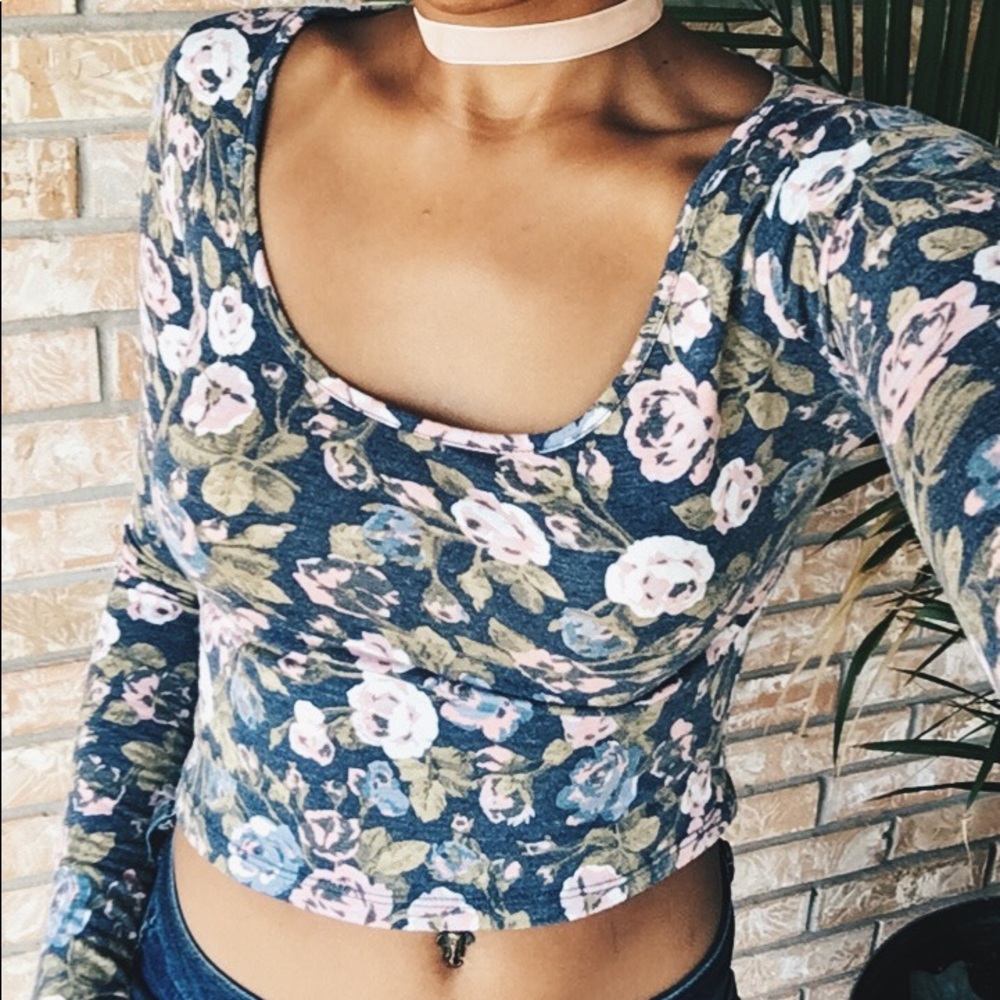 Floral Long sleeve crop top