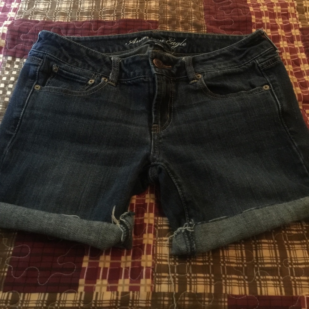 AE dark wash shorts. Bundles only
