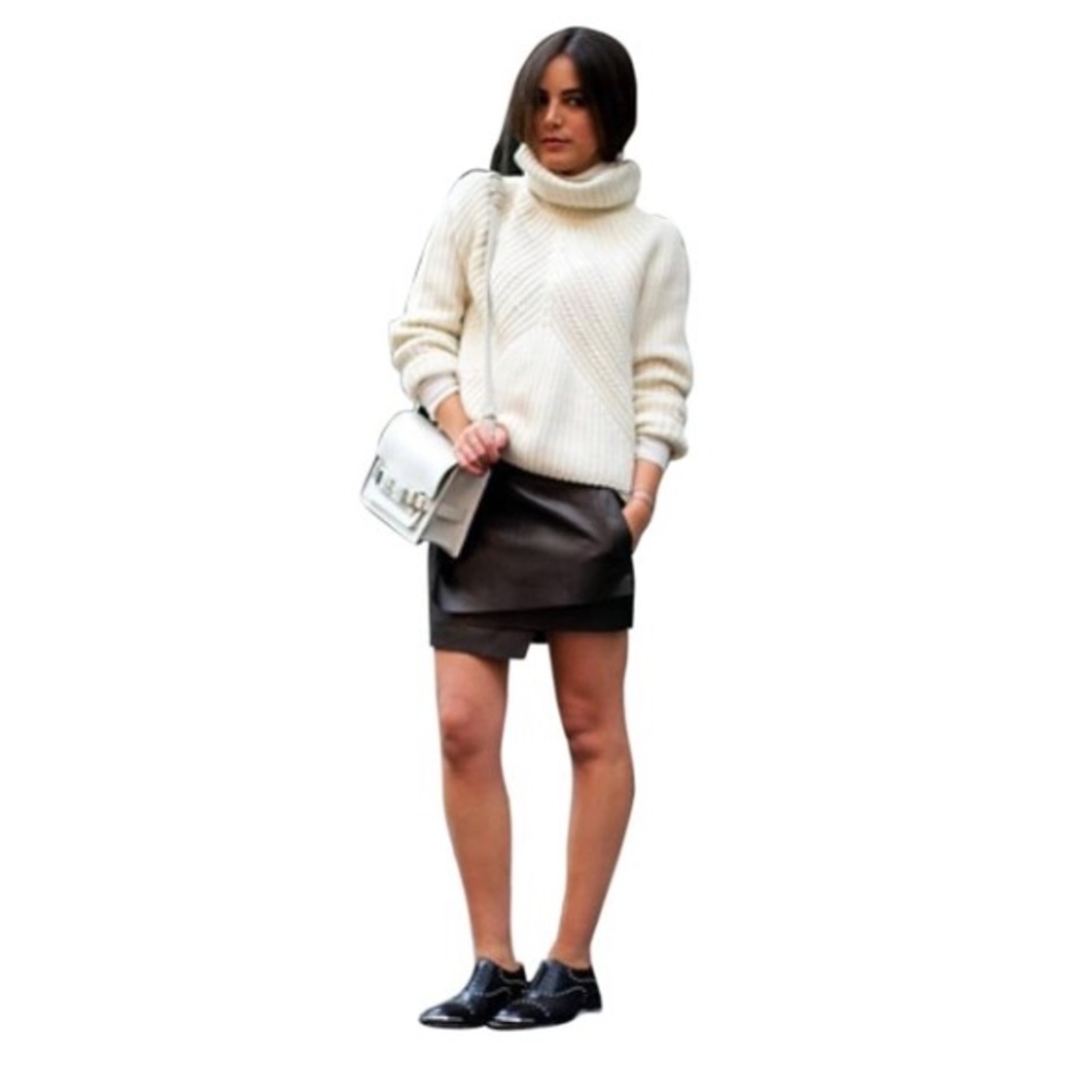 ALC Hutton bag color Dove