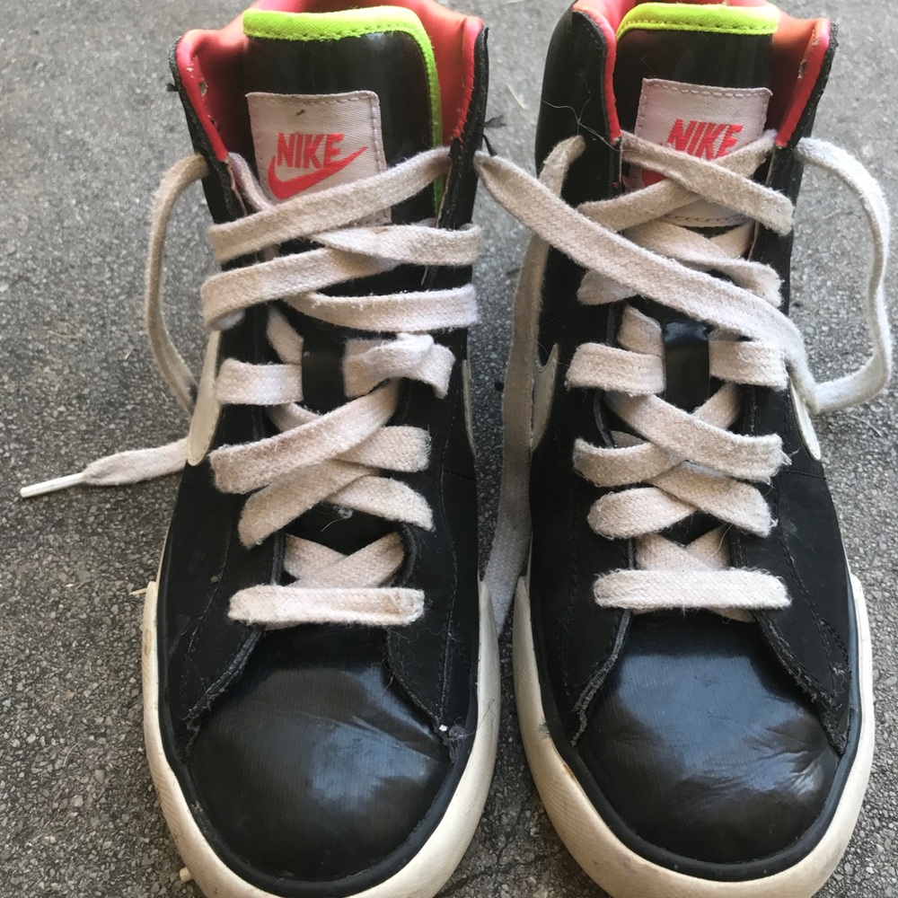 Boys Nike Blazer Retro size 4.5Y