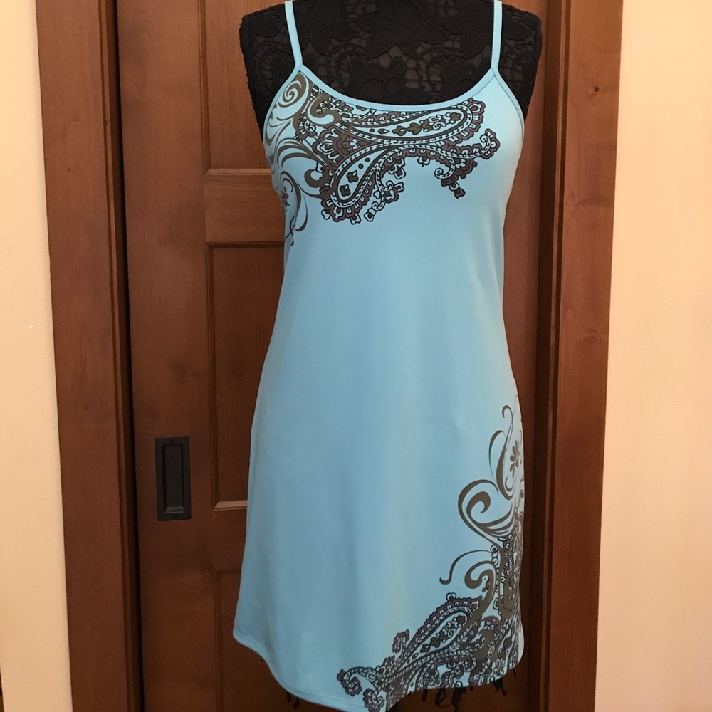 Athleta Sport Dress w/ spaghetti straps & bra