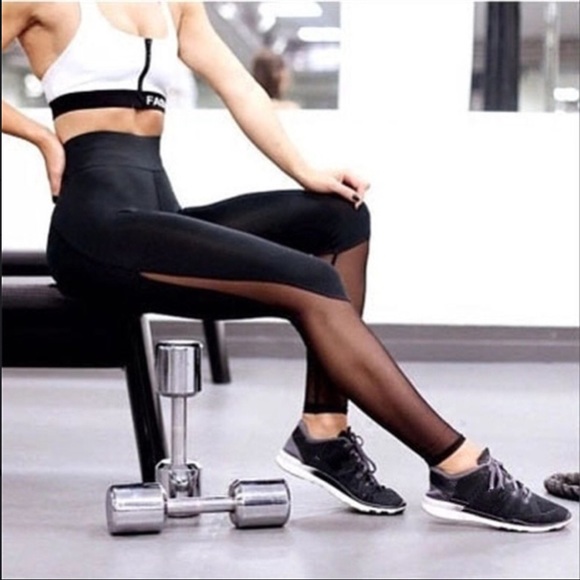 Southern Strawberry Pants - Mesh leggings