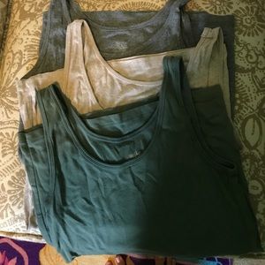 Mossimo long and lean tank - LARGE (3 for $4!!!)
