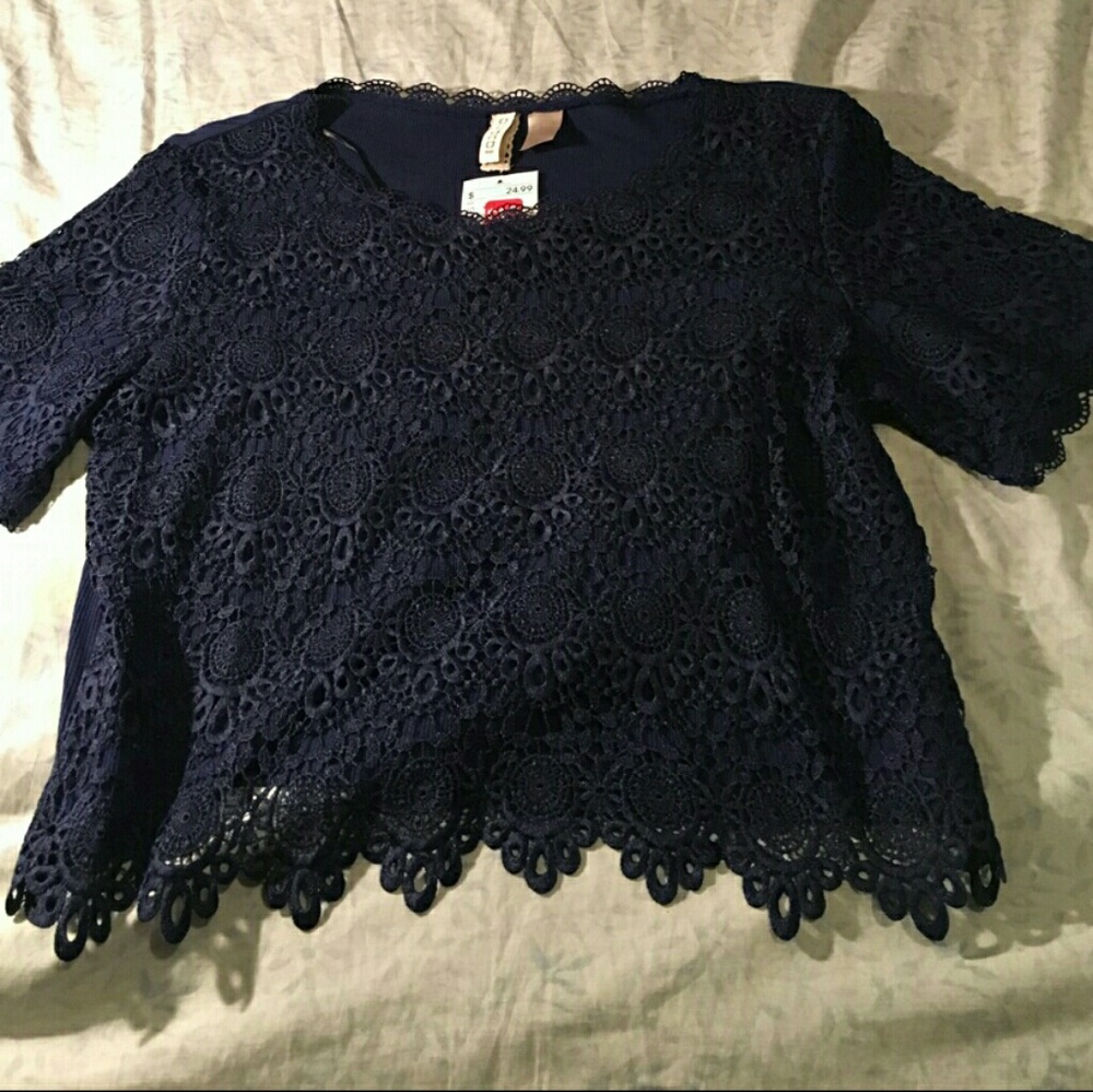 Crop top
