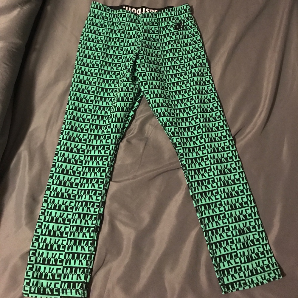 Nike workout leggings