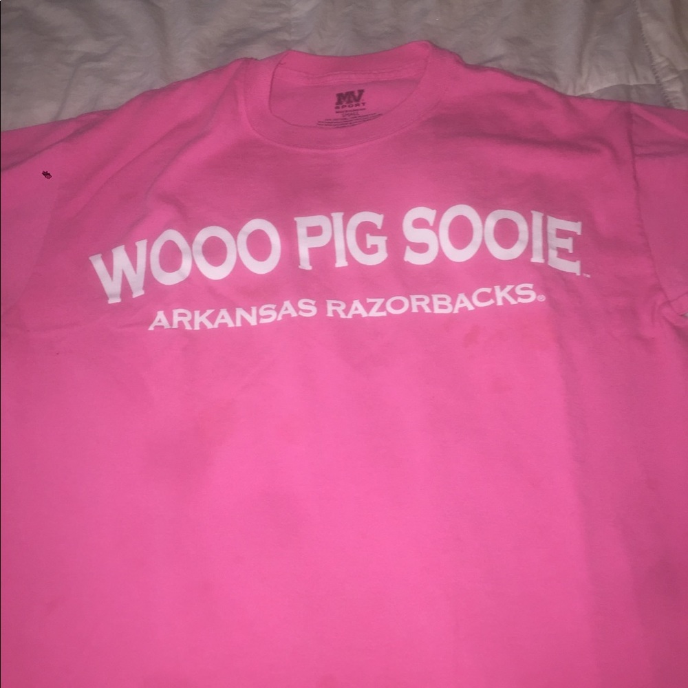 Woo Pig Sooie Arkansas Razorbacks Tee