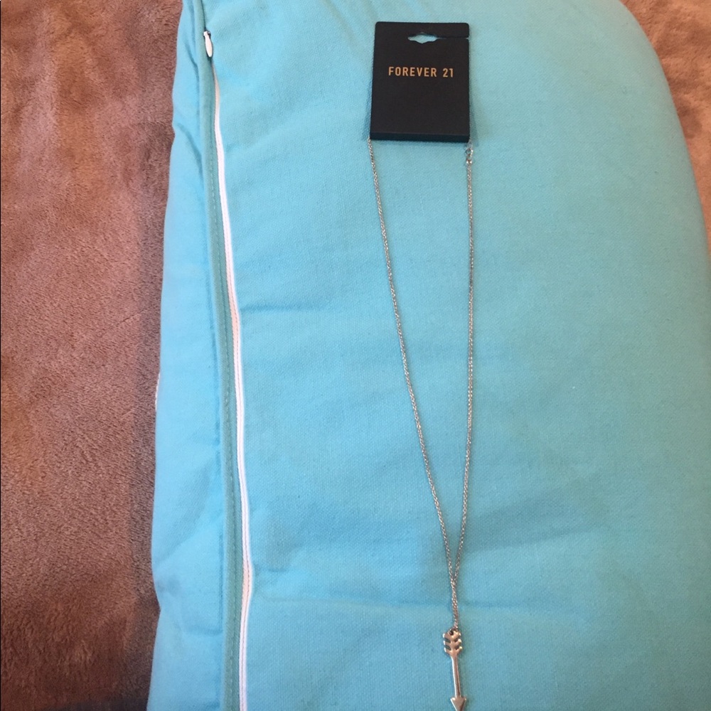 Arrowhead necklace