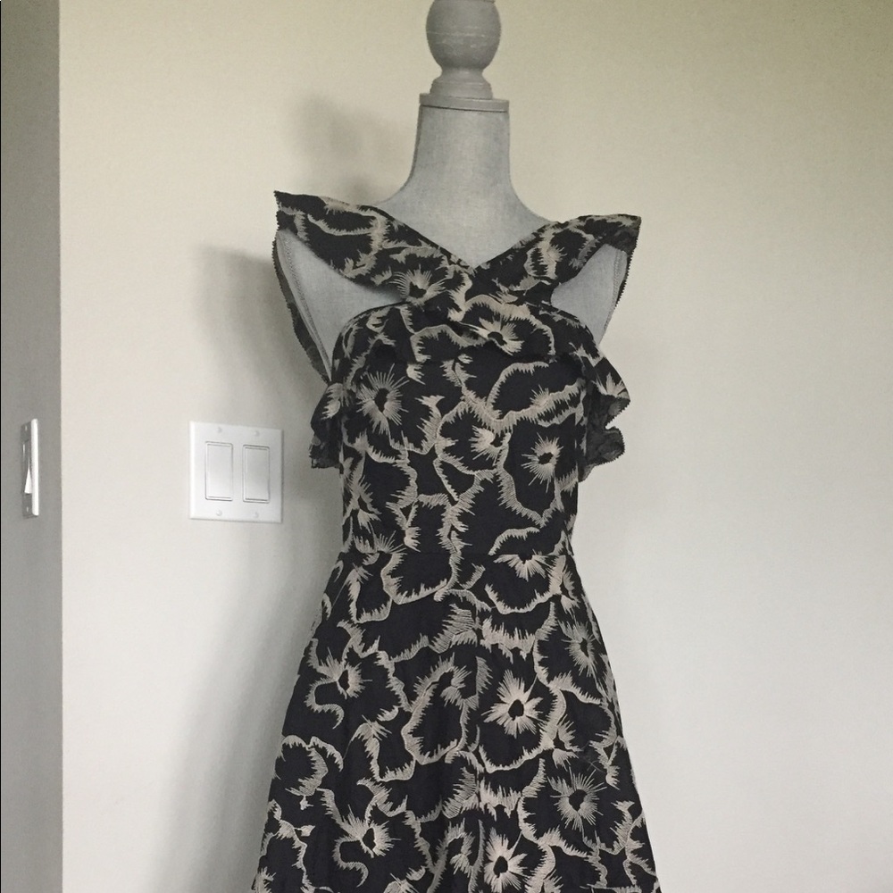 Beautiful Banana Republic Dress!