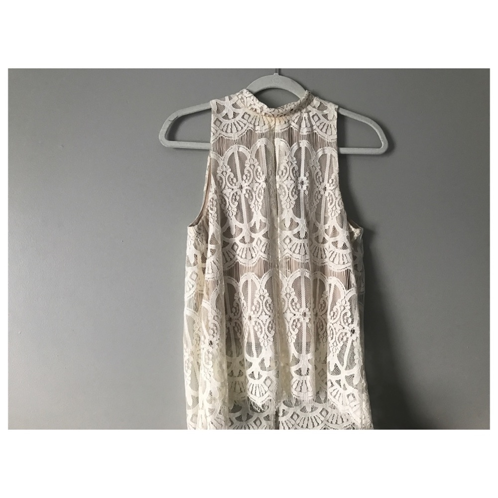 Lace top - Picture 2 of 3