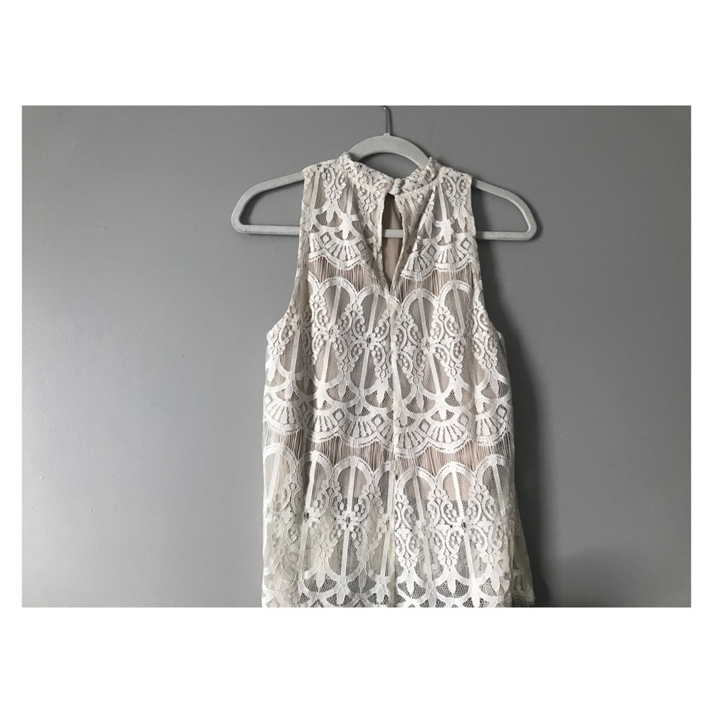 Lace top - Picture 3 of 3
