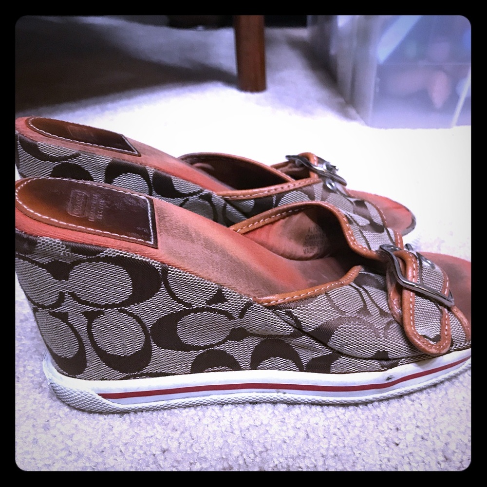 Coach Wedges