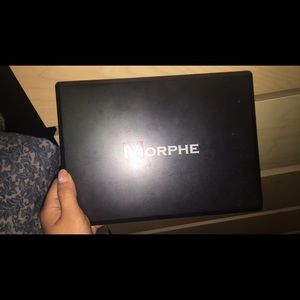 35OS MORPHE -SHIMMER NATURE GLOW EYESHADOW PALETTE