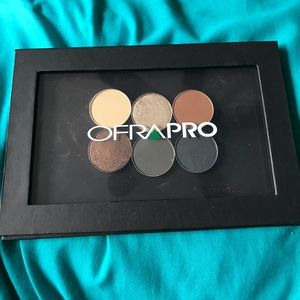 OFRA Pro Palette. 6 pots included.