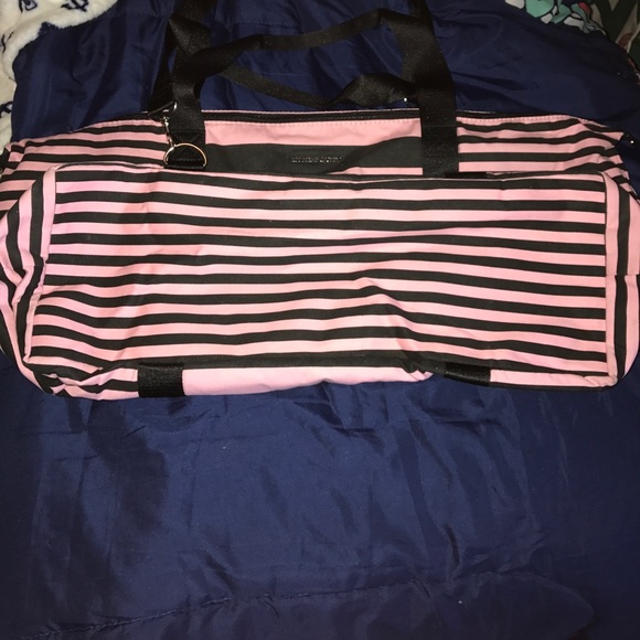 Victoria Secret Getaway bag - Picture 2 of 7