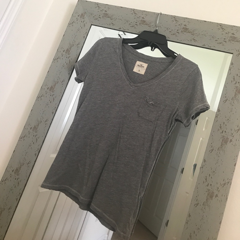 Hollister Basics V-Neck w/ pocket {gray}