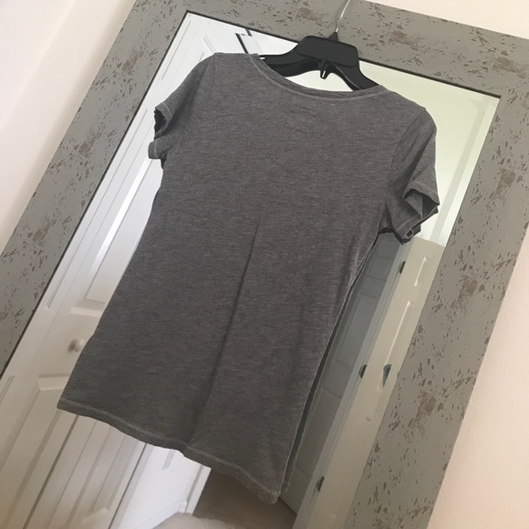 Hollister Basics V-Neck w/ pocket {gray} - Picture 2 of 3