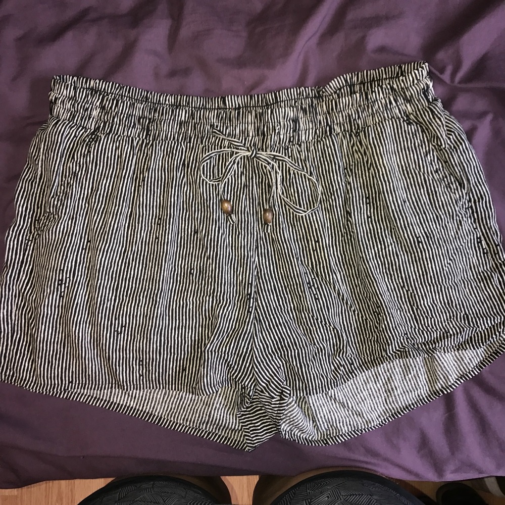 Super Cute Drawstring Old Navy Shorts NEGOTIABLE