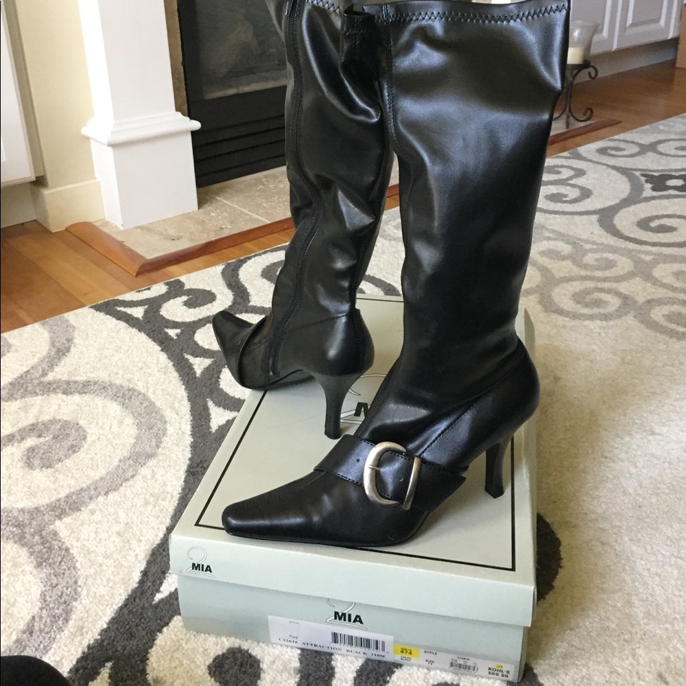 Mia 2 Women's Fashion Boots Size 11
