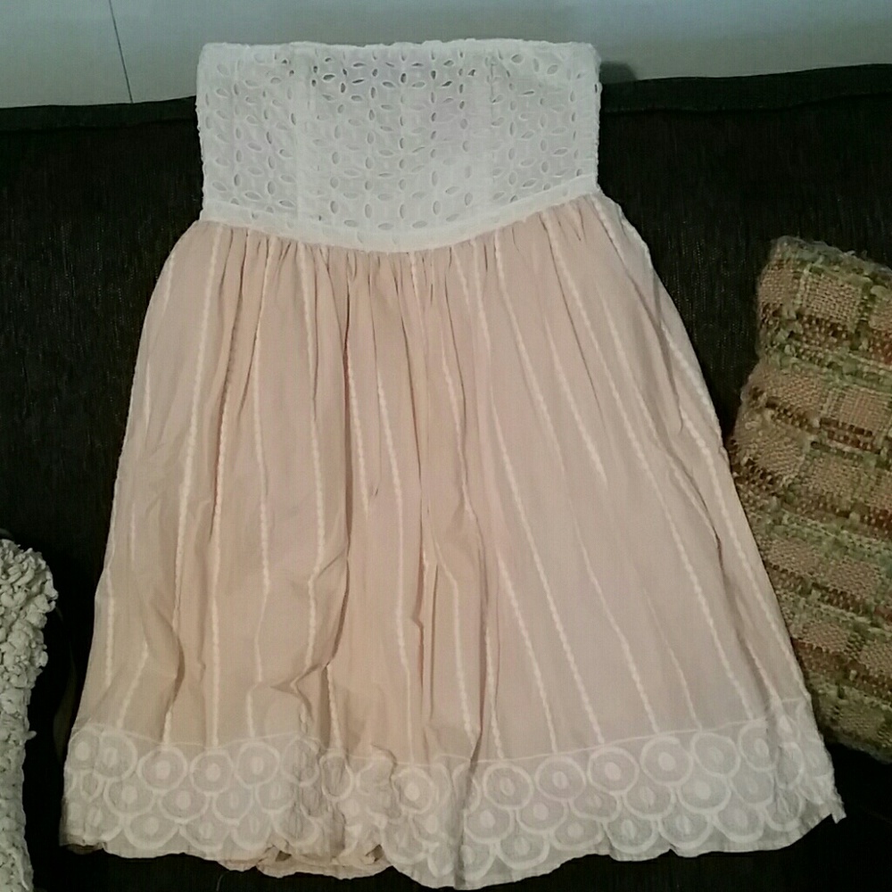 Cute summer dress! Size 8! Like new!
