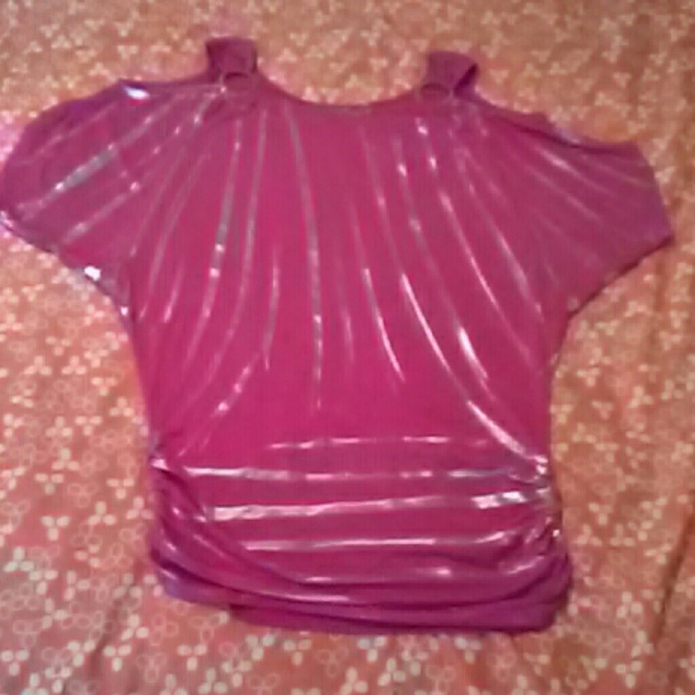 Cold shoulder top