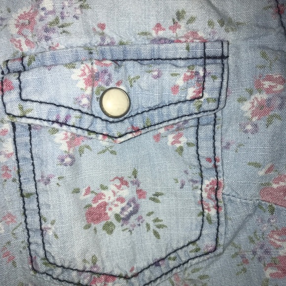 flowered button down flannel - Picture 3 of 5