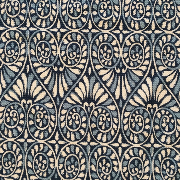 Cato Pencil Skirt - Picture 2 of 2