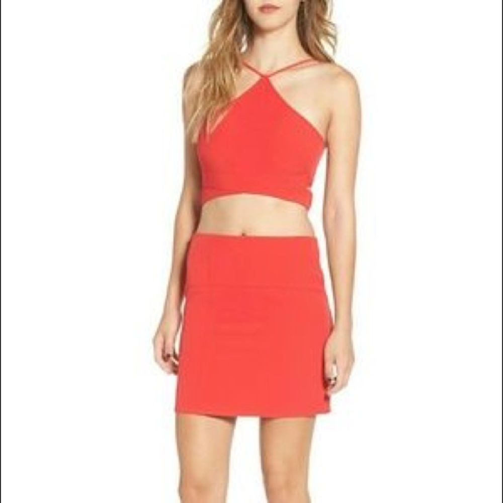 🌟NWOT🌟 Leith red halter crop top