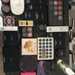 Makeup lot