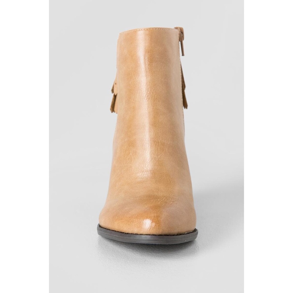 NIB Distressed Fringe Tan Boho Ankle Booties - Picture 7 of 7