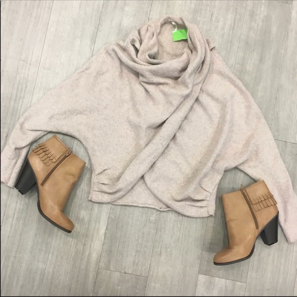 NIB Distressed Fringe Tan Boho Ankle Booties - Picture 4 of 7