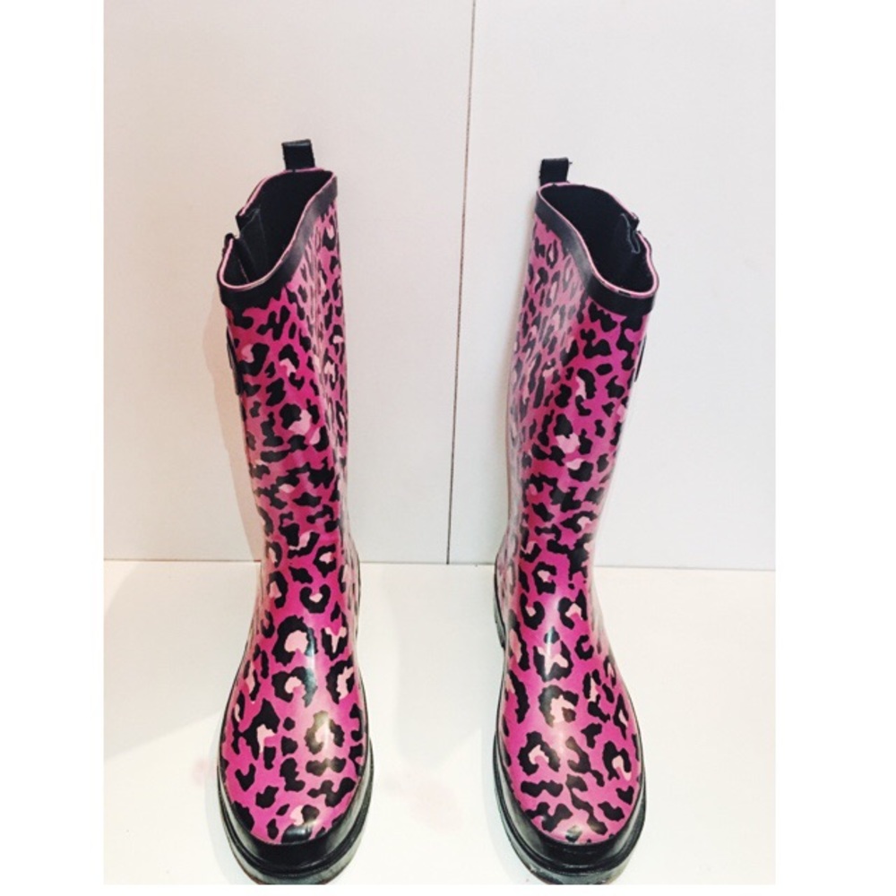 Cheetah print rain boots