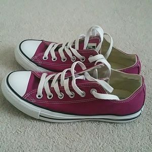 Like New! Converse All Star, Women's Size 7