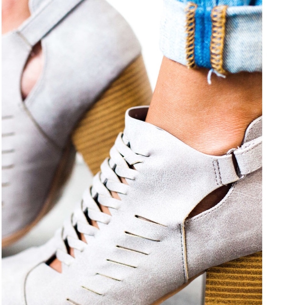 😍Restock ❗️Woven Ankle Bootie Light Grey - Picture 6 of 7