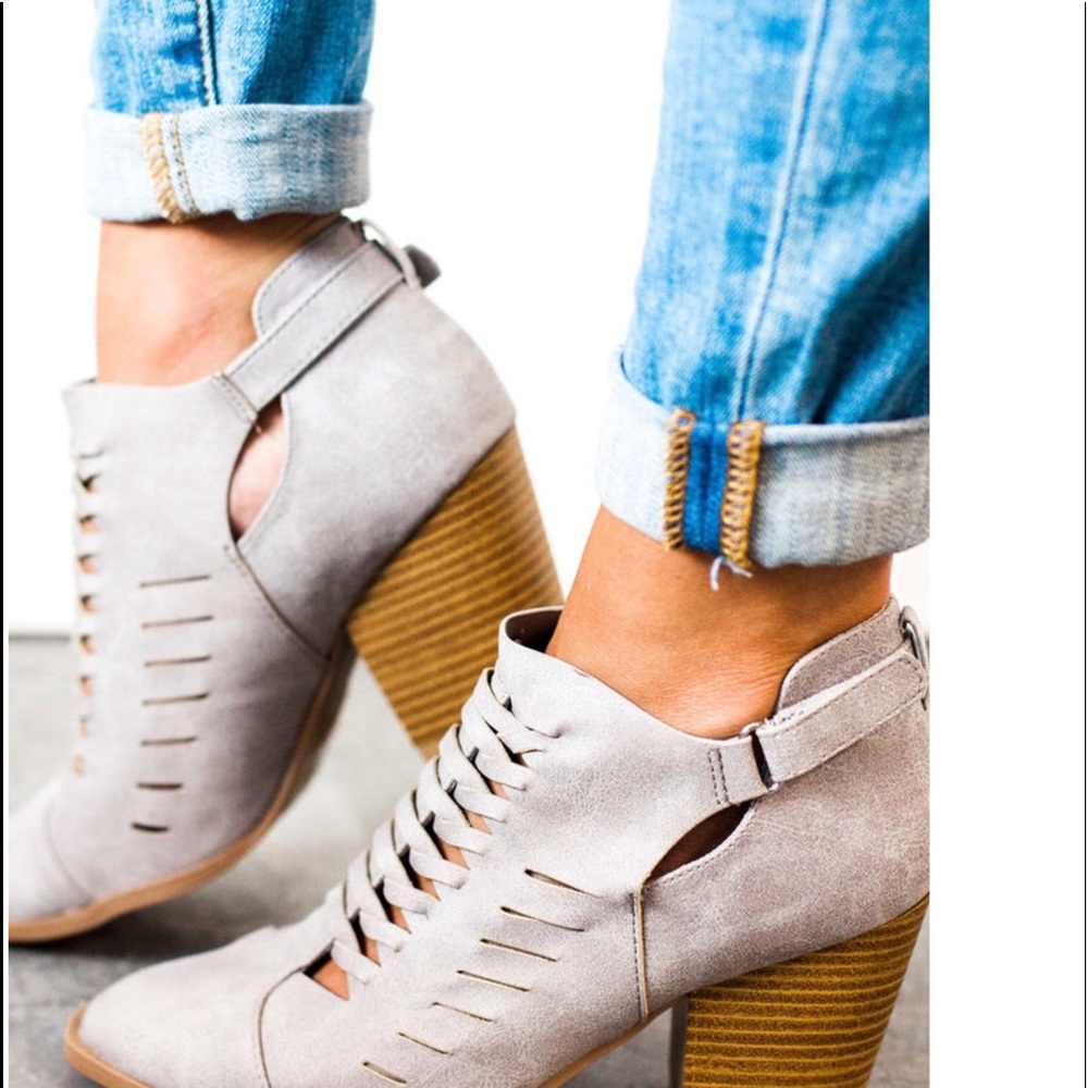 😍Restock ❗️Woven Ankle Bootie Light Grey - Picture 7 of 7