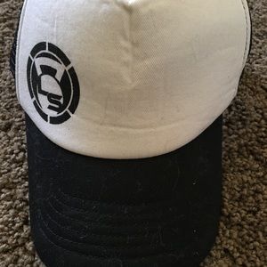 DONATED 386 Trucker hat