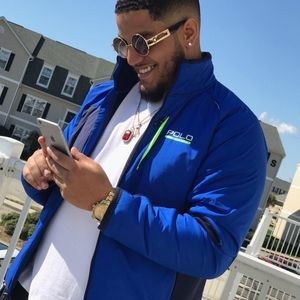 Meet your Posher, Stefan