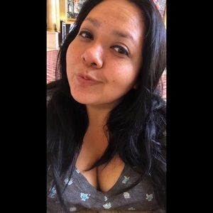 Meet your Posher, Lorraine