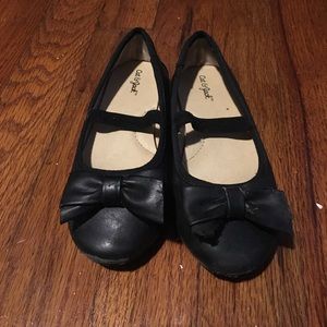 Cute black bow fake leather shoes, kids size 9