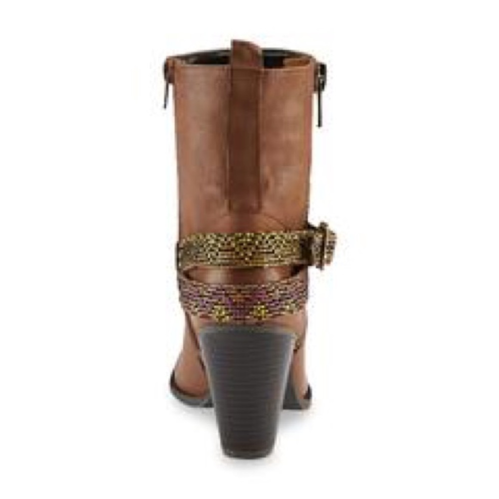 NIB Tan Boho Chic Beaded Belted Embellished Boots - Picture 7 of 8