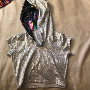 Hooded Rave crop top! 🌌