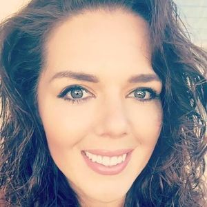 Meet your Posher, Elisa adriana