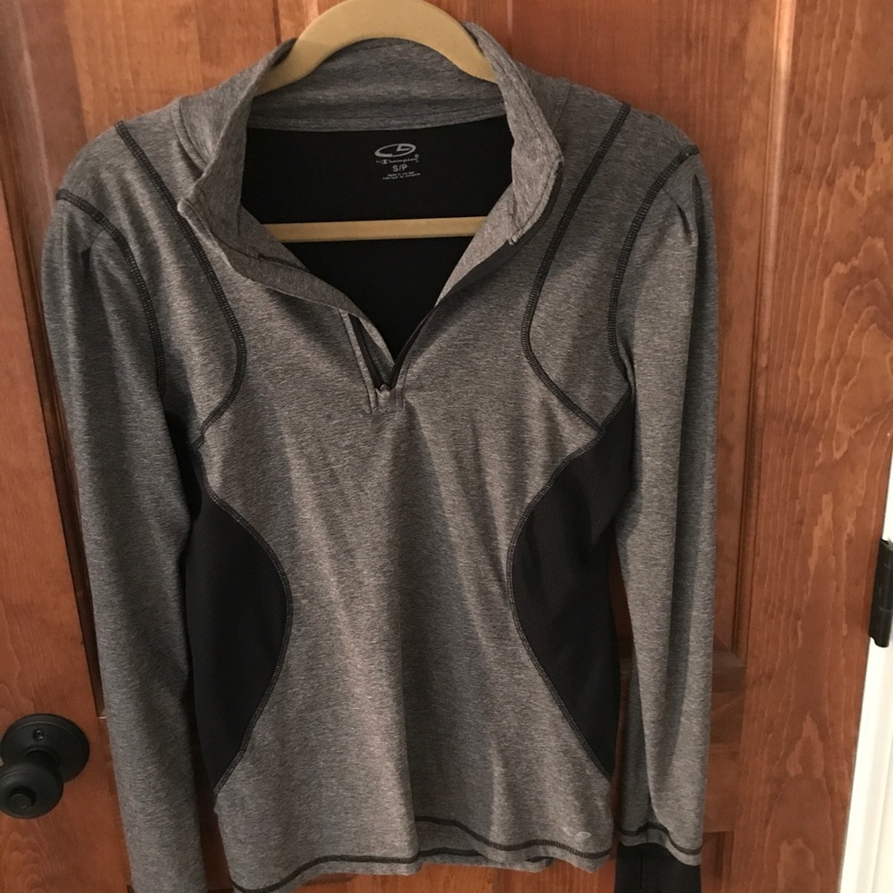Champion half zipped athletic sweatshirt!