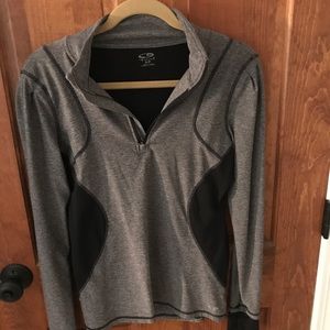 Champion half zipped athletic sweatshirt!