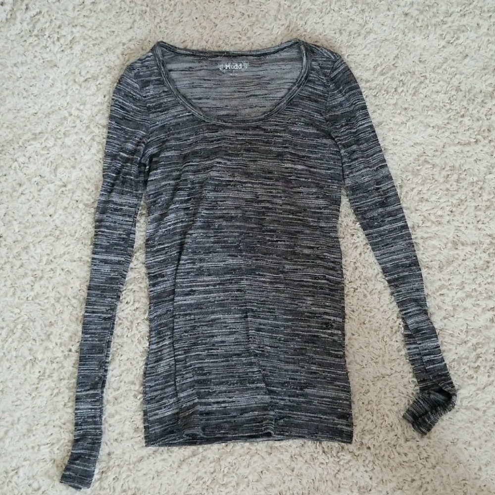 Heather gray long sleeve shirt